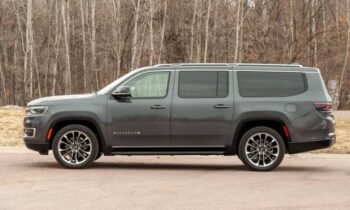 Test drive: 2023 Jeep Wagoneer L goes bigger