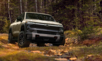 2024 Chevy Silverado EV gets 450-mile EPA range estimate