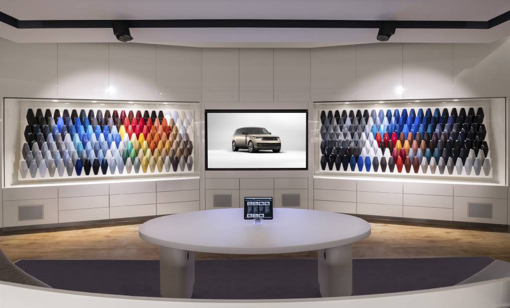 JLR's SV Bespoke personalization service JLR's SV Bespoke personalization service