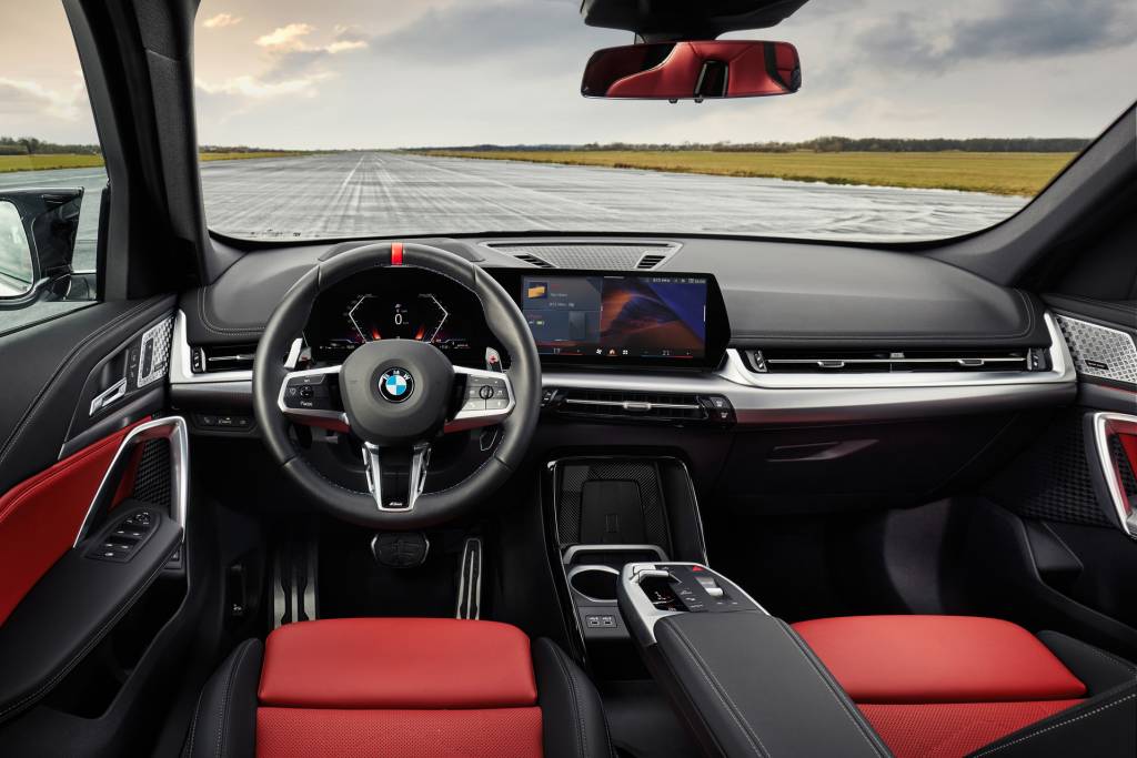 2024 BMW X1 M35i 2024 BMW X1 M35i
