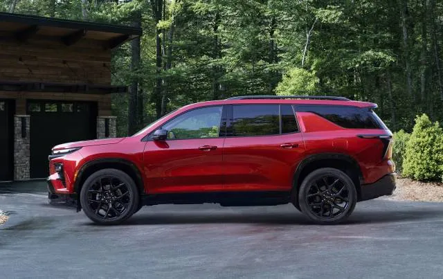 2024 Chevrolet Traverse RS