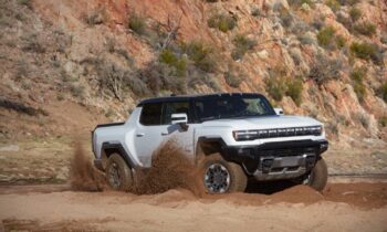 2024 GMC Hummer EV Pickup range boosted to 381 miles