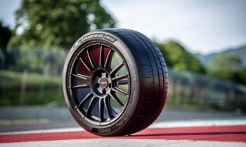 Pirelli P Zero Trofeo RS debuts on Pagani Utopia