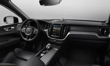 2024 Volvo XC60 gains black styling pack