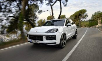 2024 Porsche Cayenne S E-Hybrid PHEV quickens without thirsty V-8