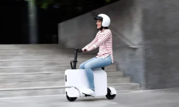 Honda electric scooter folds suitcase-small, priced under $1,000