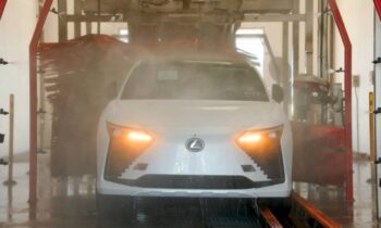 Toyota takes its biggest US port off the grid with hydrogen system