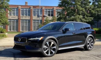 Test drive: 2023 Volvo V60 Cross Country exalts the wagon