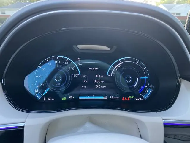 2023 Genesis Electrified GV70