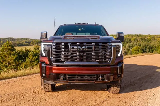 2024 GMC Sierra 2500HD Denali Ultimate