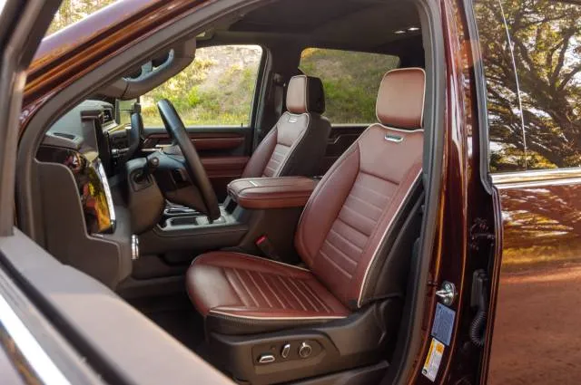 2024 GMC Sierra 2500HD Denali Ultimate