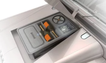 Everrati designed a Land Rover Defender EV for super yacht owners