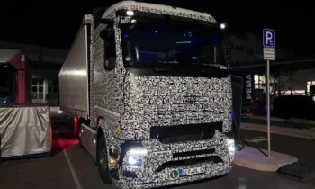 Mercedes eActros electric semi hits 330 miles with full load