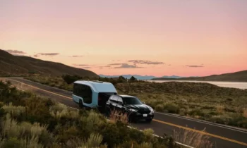 Pebble Flow is an electric travel trailer with own drive system