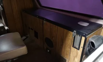 1992 Ford Bronco XLT ex-federal surveillance truck comes up for sale