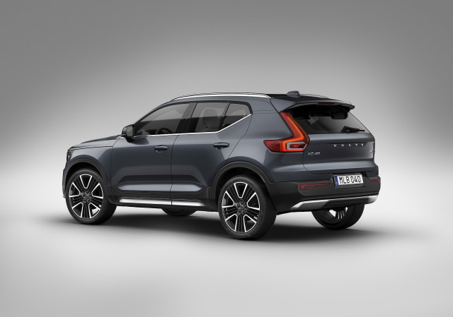 2022 Volvo XC40