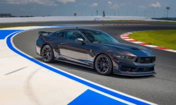 Mustang Dark Horse to run as Ford's NASCAR racer from 2024