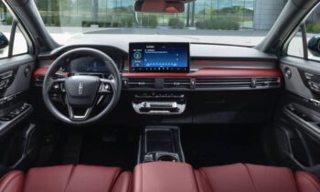 2024 Lincoln Corsair sails along unchanged