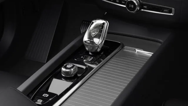 2024 Volvo XC60 Black Edition