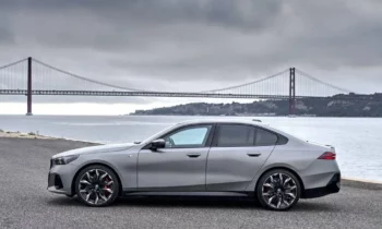 BMW i5 review, GM EV home backup, VW chooses NACS, free fast charging: The Week in Reverse