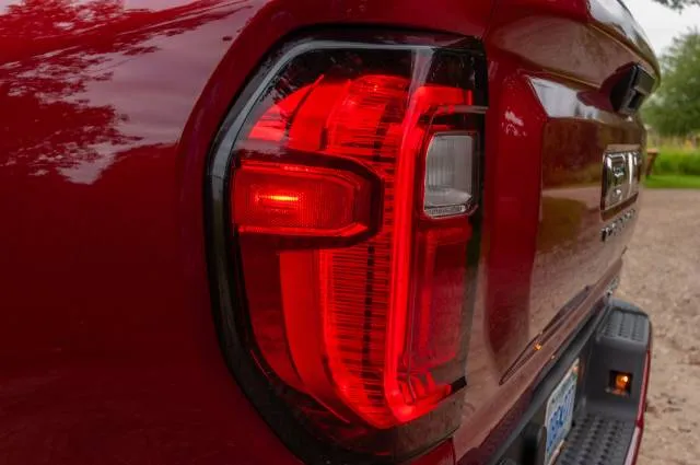2023 GMC Canyon AT4