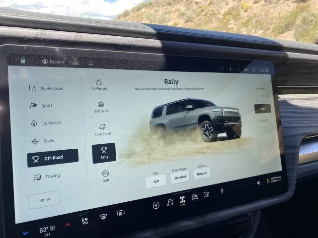 2023 Rivian R1S 2023 Rivian R1S