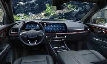 2024 Chevy Traverse price hiked $3,580, starts at $39,495