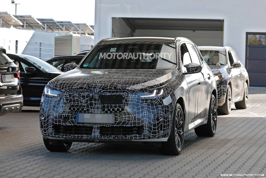 2025 BMW X3 spy shots - Photo credit: Baldauf