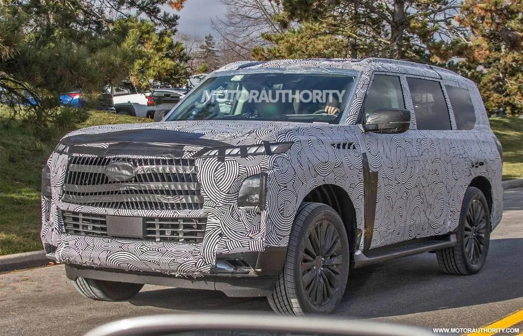 2025 Infiniti QX80 spy shots - Photo credit: Baldauf
