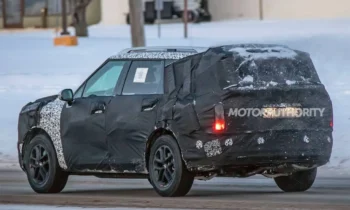 2026 Hyundai Palisade spied with Sante Fe's boxy design