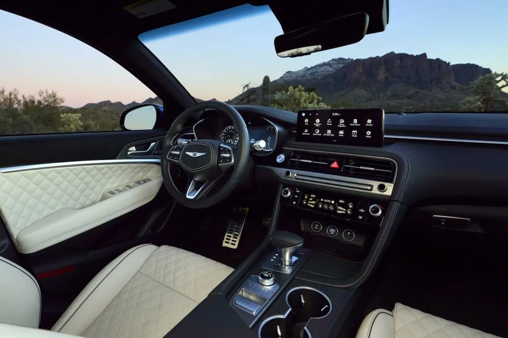 2024 Genesis G70 2024 Genesis G70