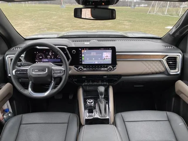 2024 GMC Canyon Denali 4WD