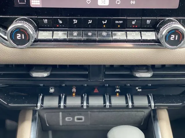 2024 GMC Canyon Denali 4WD