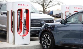 Safest EVs, VW ID.4 update, Honda fuel-cell PHEV, Fiat’s EV future: The Week in Reverse